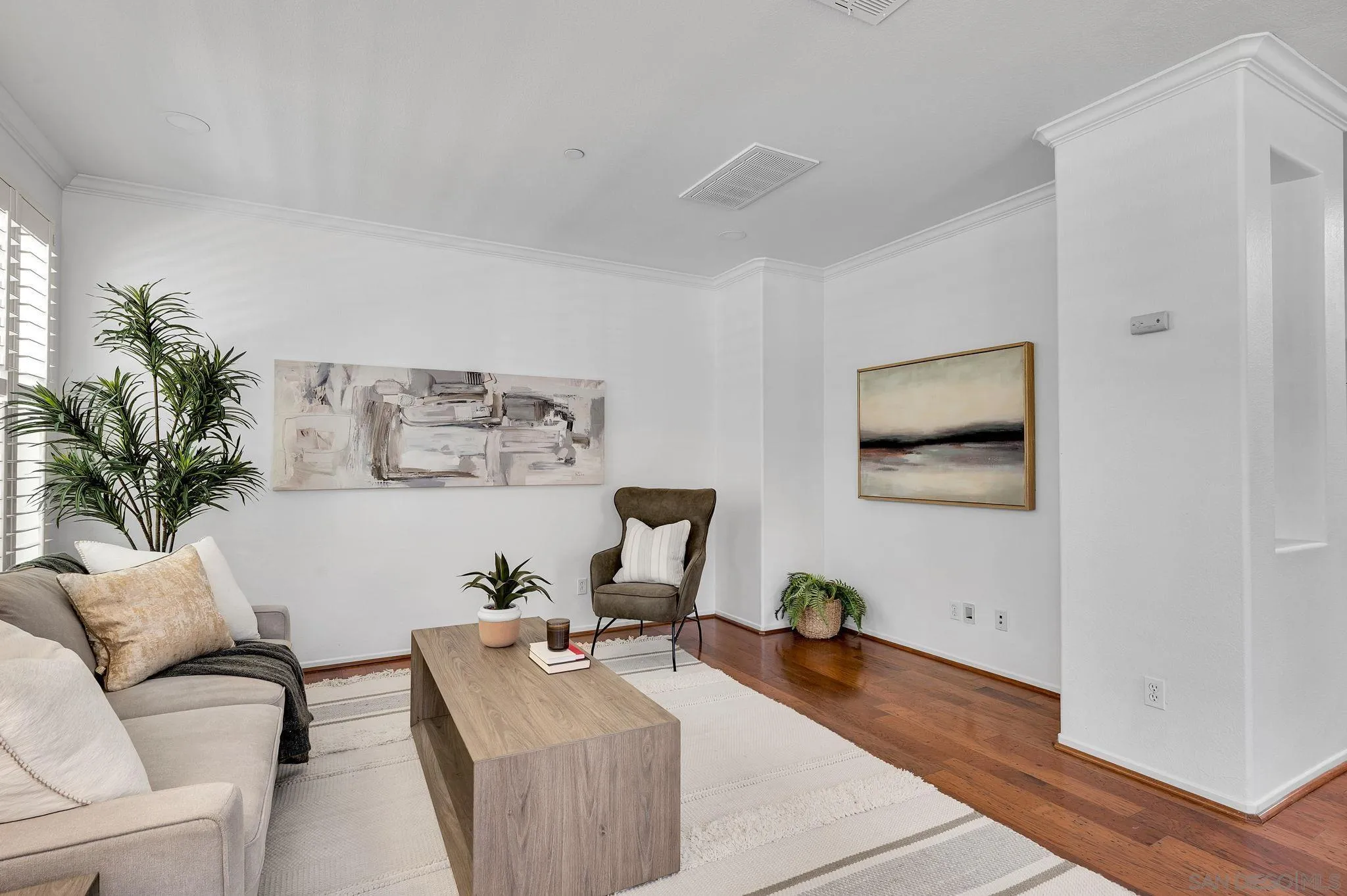 1205 Calabria Street Santee, CA 92071 - Photo 4 of 38