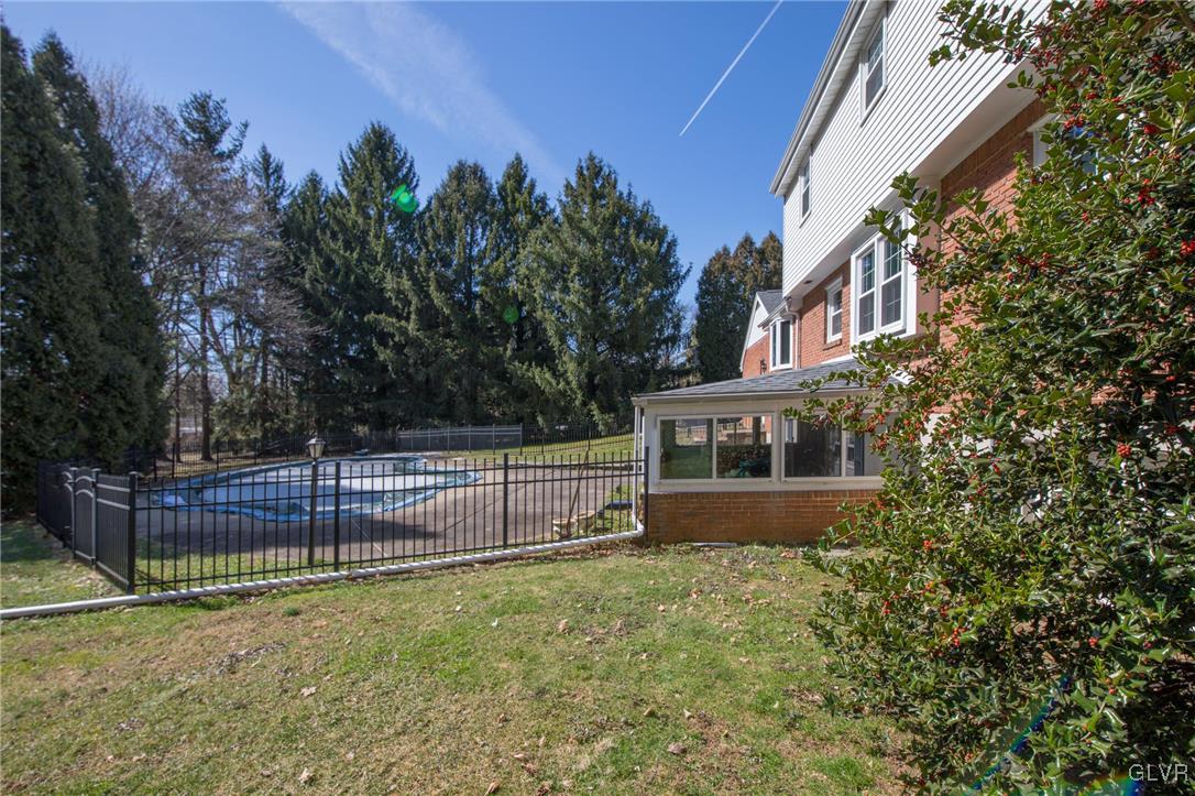 995 Macada Road Bethlehem, PA 18017 - Photo 15 of 19 Gallery Image 15