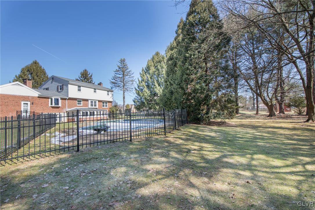 995 Macada Road Bethlehem, PA 18017 - Photo 10 of 19 Gallery Image 10