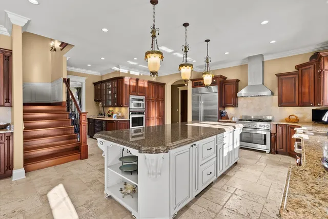 $1,795,000 | 26 Meadow Road, Palos Park, IL 60464