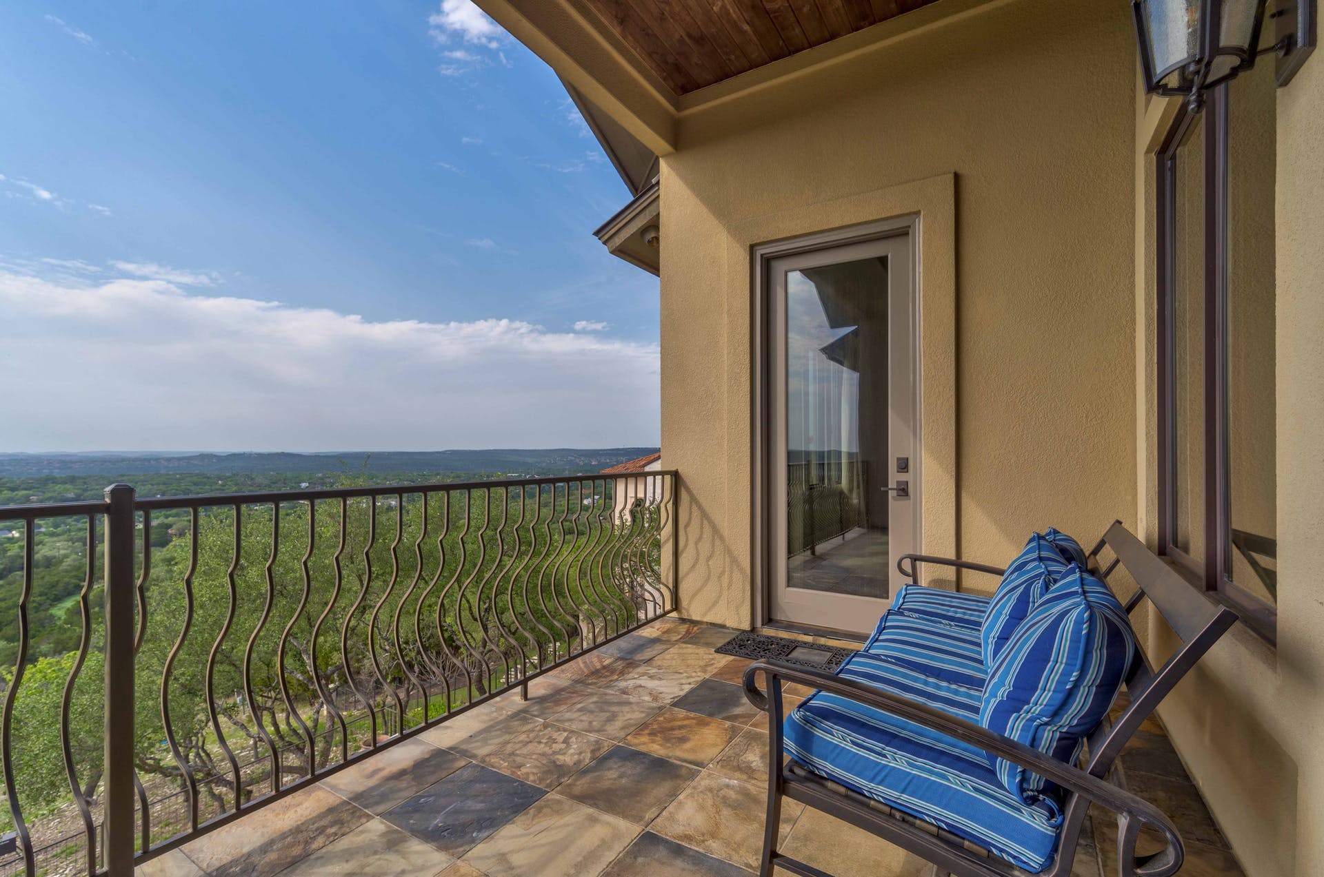 9104 Atwater Cove Austin, TX 78733 - Photo 34 of 36 Balcony with a water view