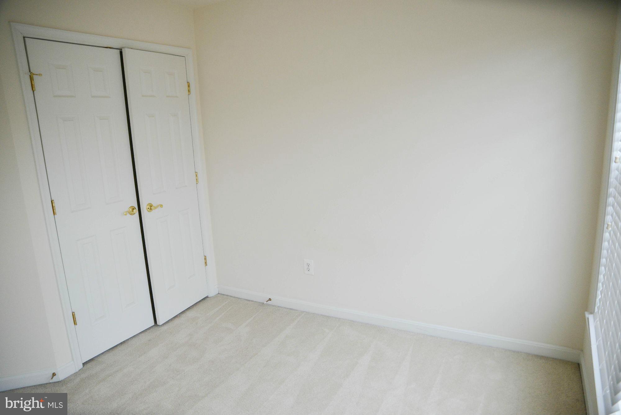 41898 Cinnabar Square Stone Ridge, VA 20105 - Photo 19 of 30 Bedroom