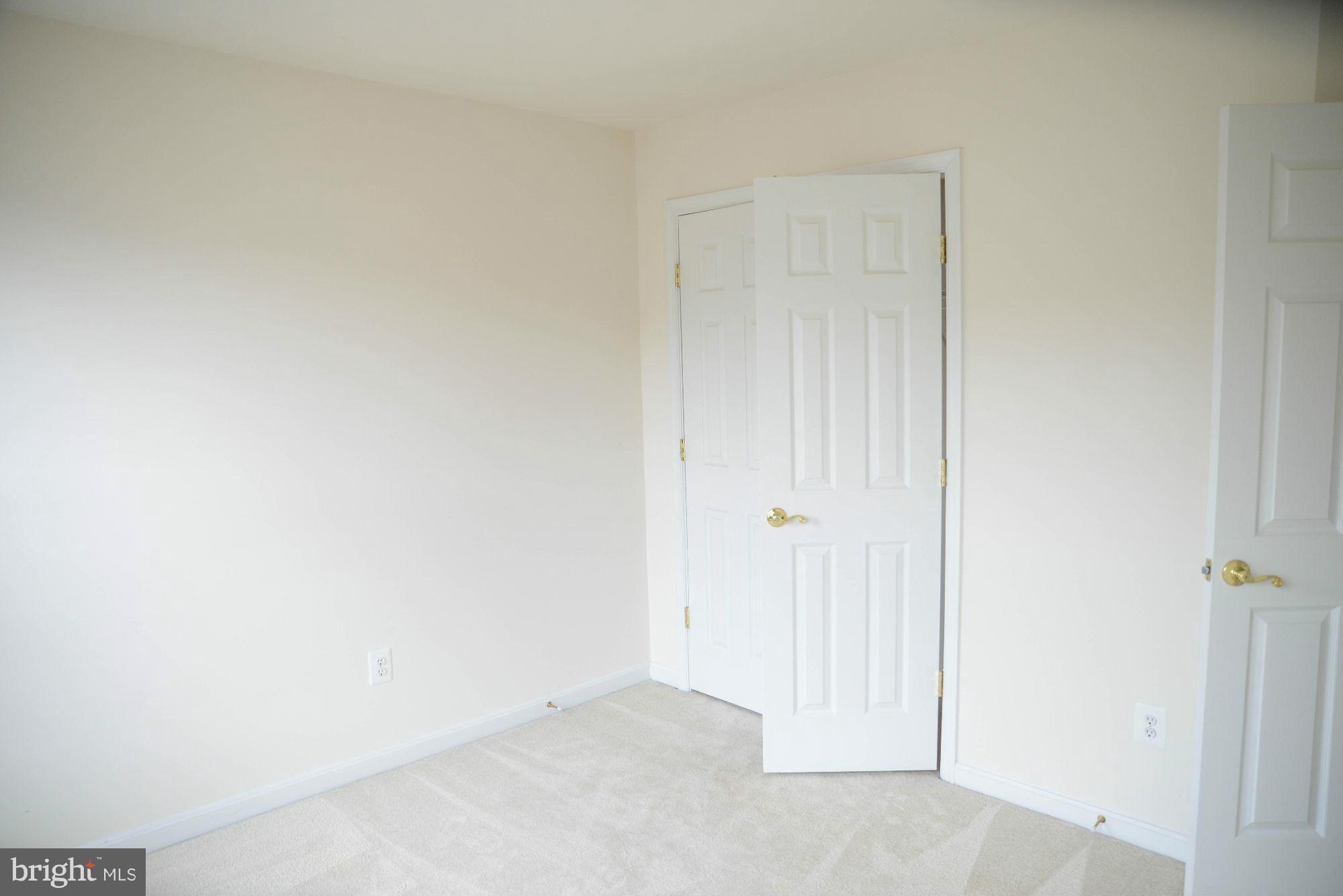 41898 Cinnabar Square Stone Ridge, VA 20105 - Photo 20 of 30 Bedroom