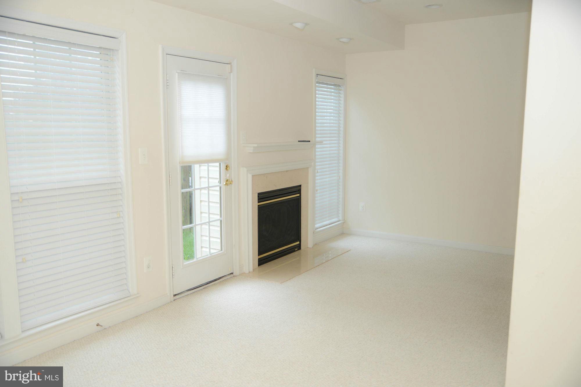 41898 Cinnabar Square Stone Ridge, VA 20105 - Photo 25 of 30 Basement