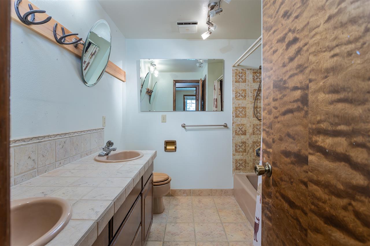 23811 North Dunn Road Chattaroy, WA 99003 - Photo 17 of 38 Gallery Image 17