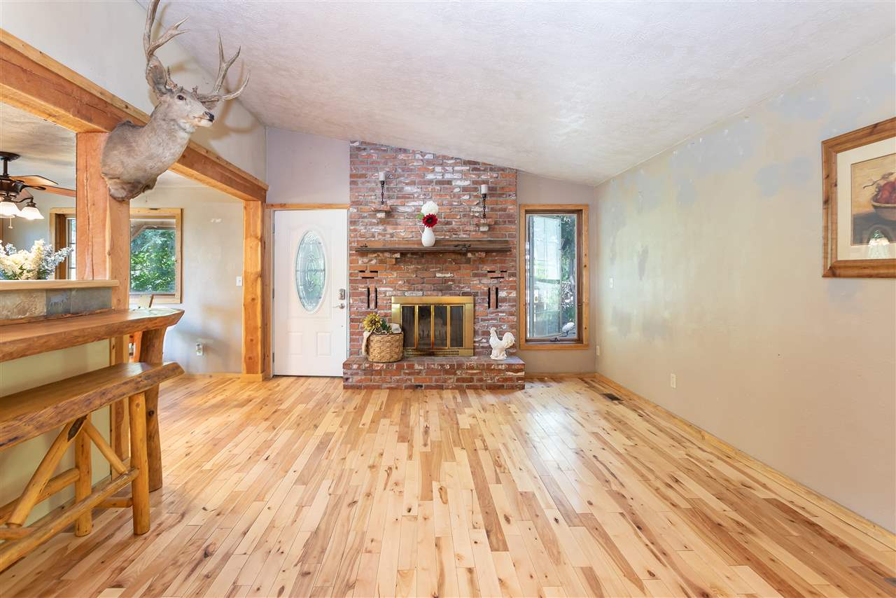 23811 North Dunn Road Chattaroy, WA 99003 - Photo 4 of 38 Gallery Image 4
