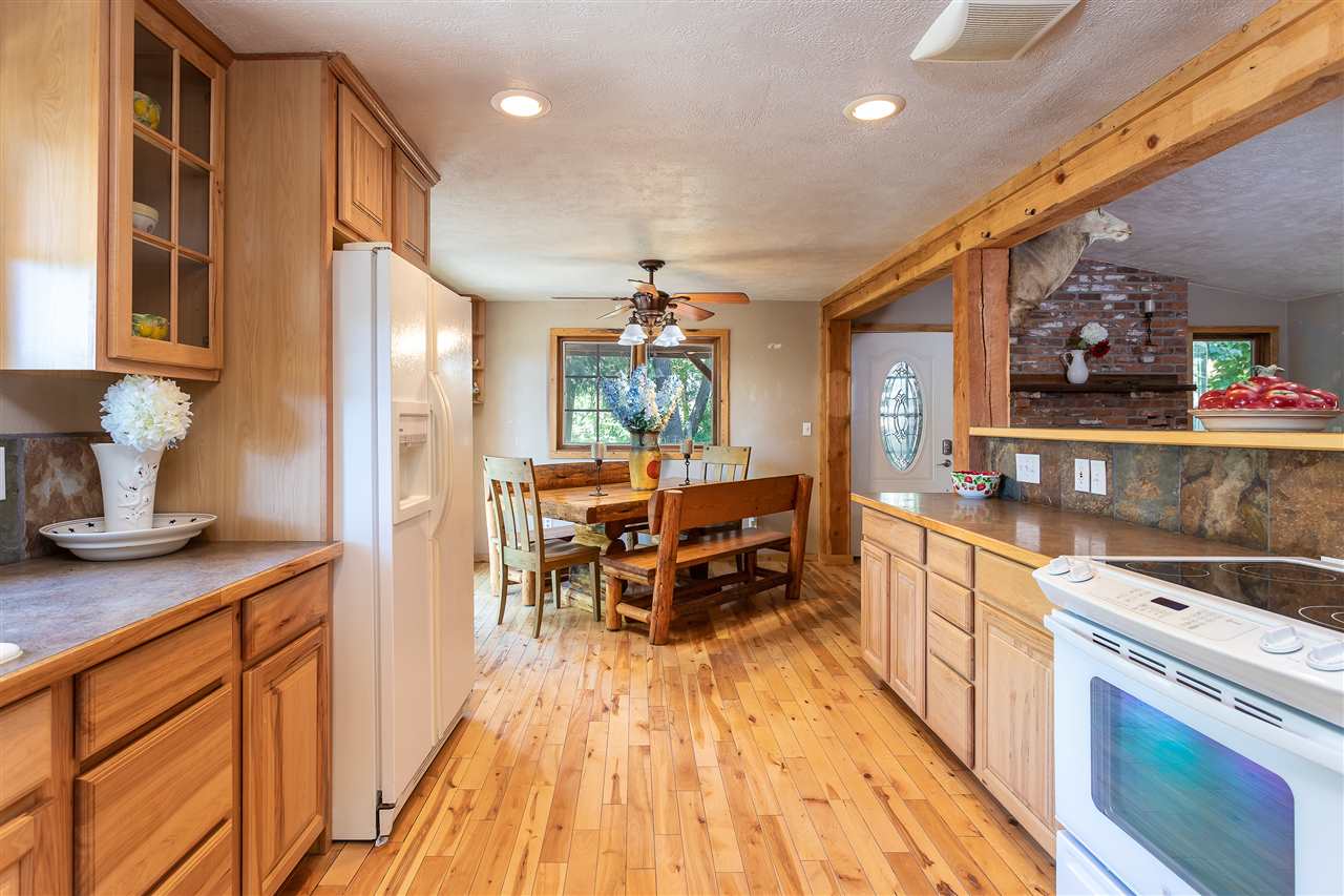 23811 North Dunn Road Chattaroy, WA 99003 - Photo 7 of 38 Gallery Image 7