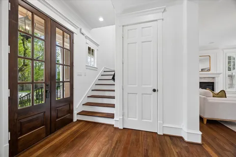 $825,000 | 705 West 9th Street, Houston, TX 77008
