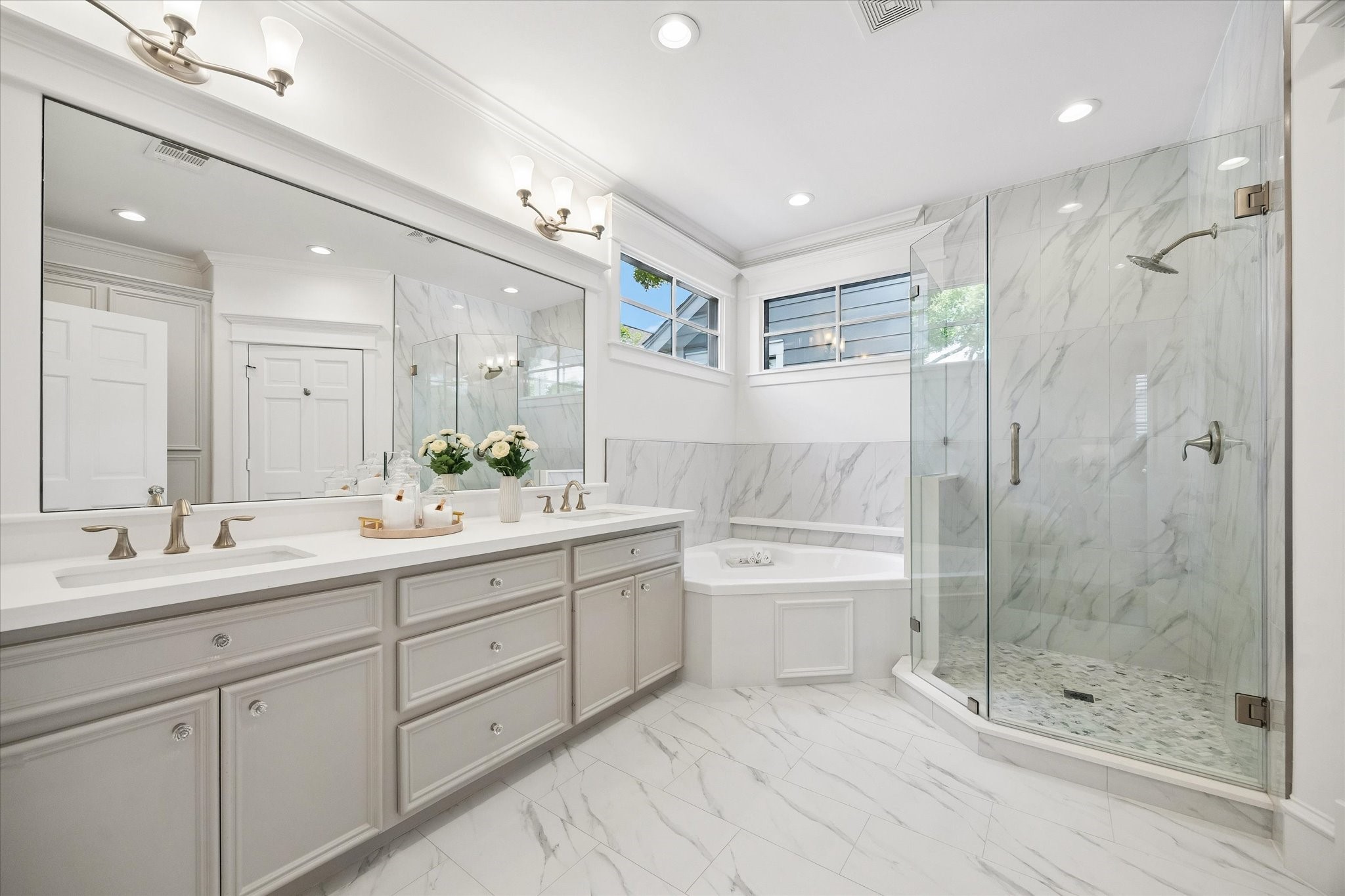 705 West 9th Street Houston, TX 77008 - Photo 15 of 30