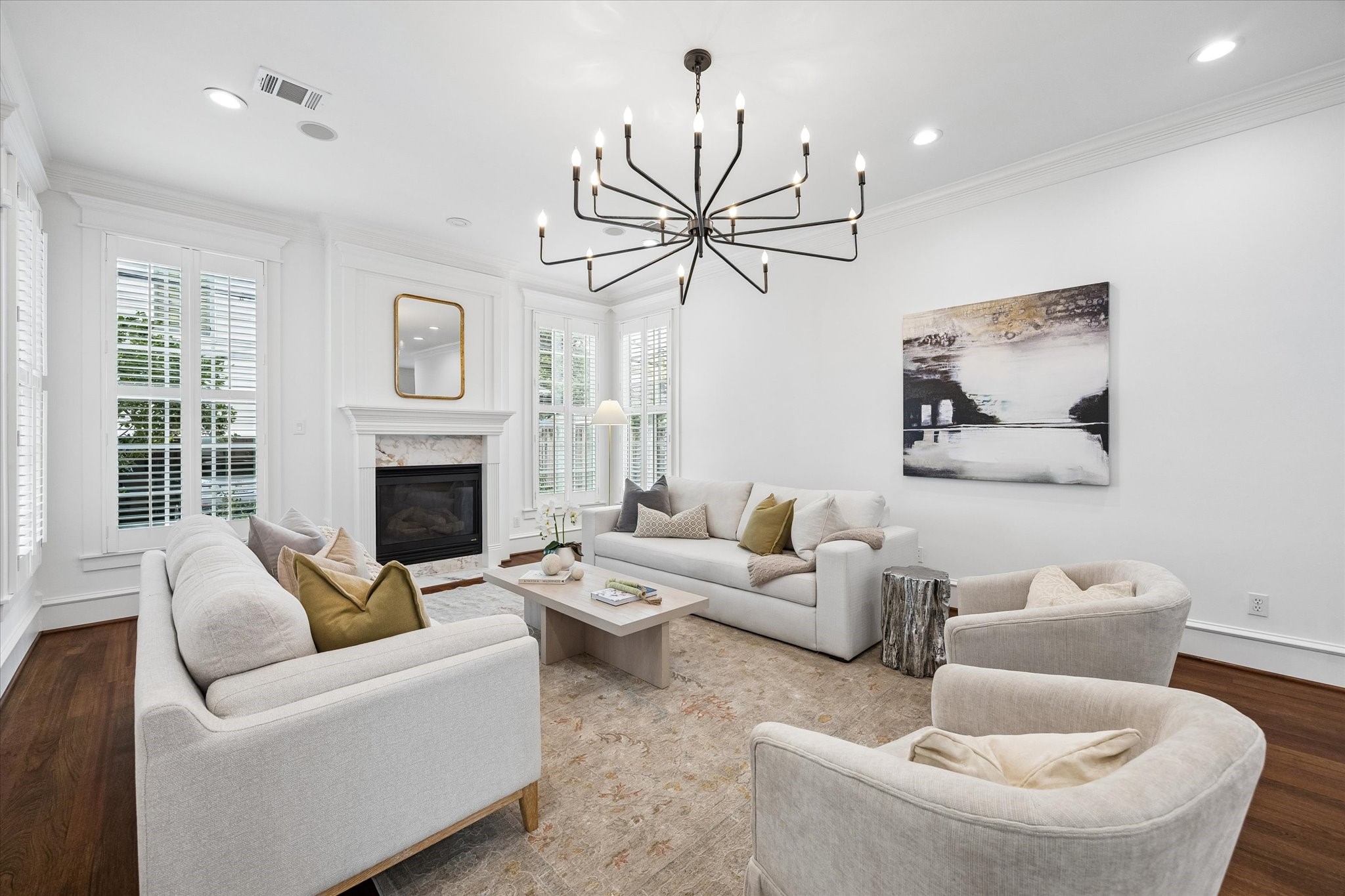 705 West 9th Street Houston, TX 77008 - Photo 2 of 30