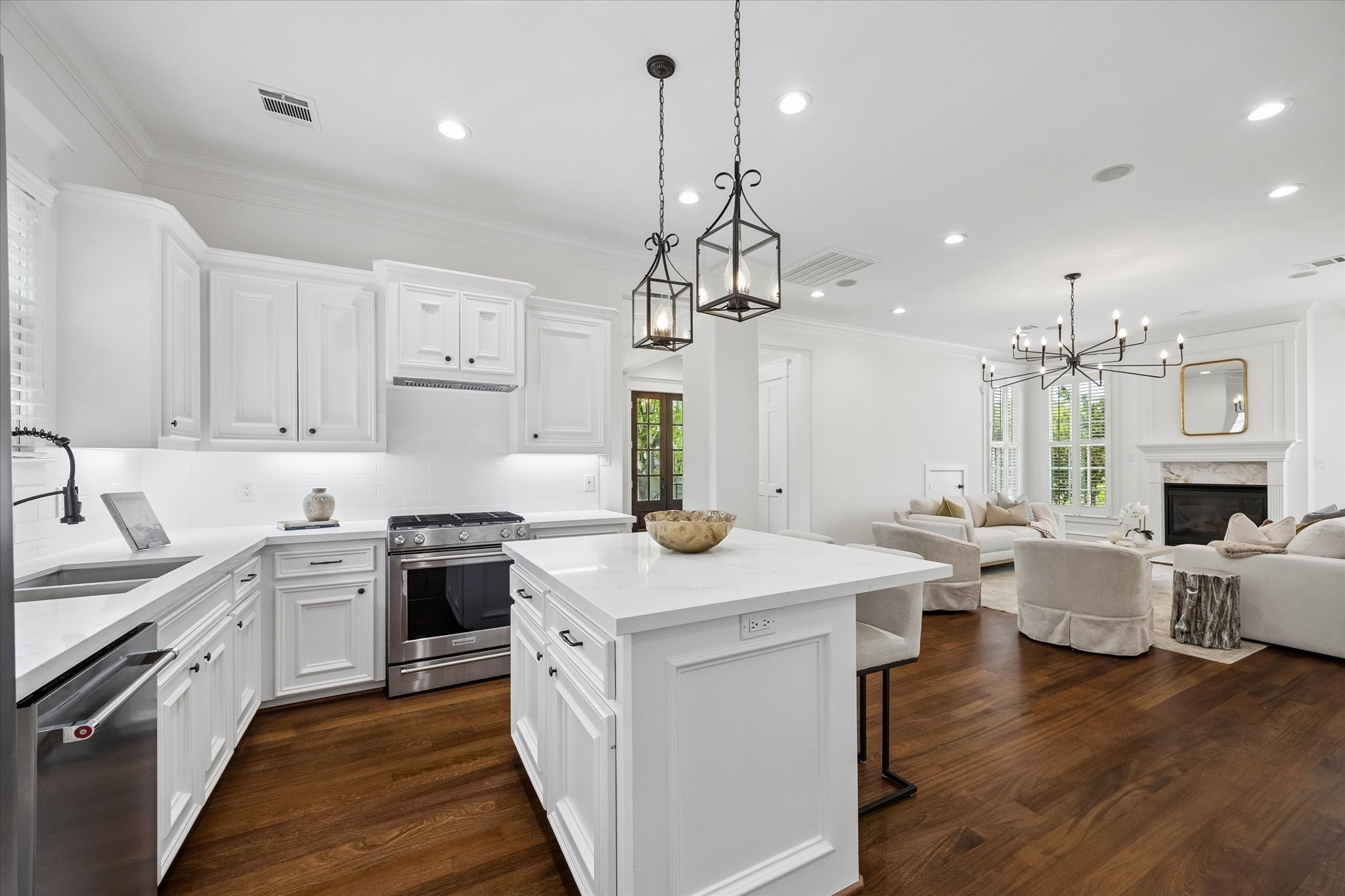 705 West 9th Street Houston, TX 77008 - Photo 5 of 30