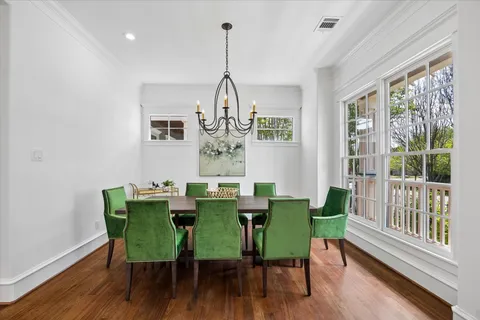 $825,000 | 705 West 9th Street, Houston, TX 77008