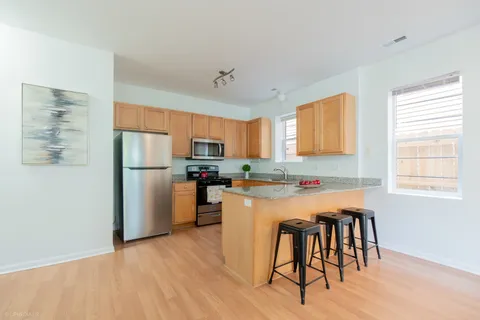$349,900 | 903 North Richmond Street, Unit 1, Chicago, IL 60622