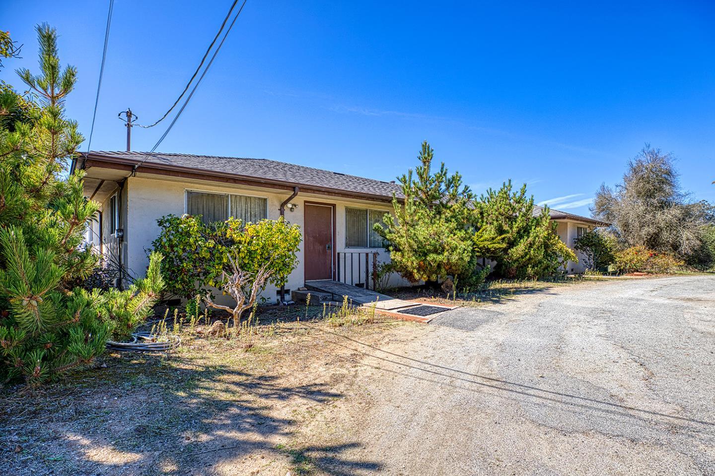 21 Lilly Way Watsonville, CA 95076 - Photo 18 of 47 a front view of a house with a yard