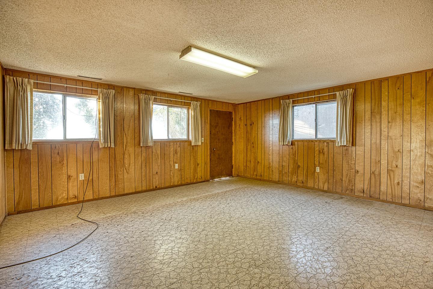 21 Lilly Way Watsonville, CA 95076 - Photo 27 of 47 an empty room with windows