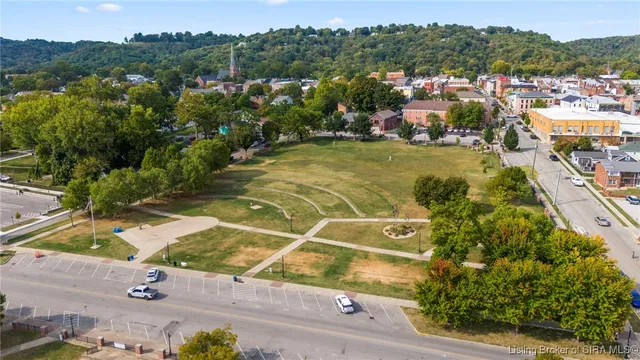 $425,000 | 109 Central Avenue, Madison, IN 47250