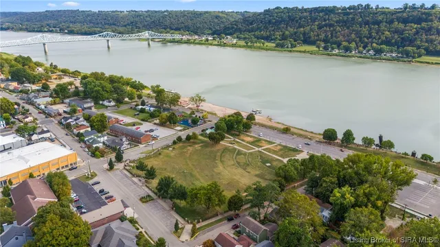 $425,000 | 109 Central Avenue, Madison, IN 47250