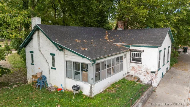 $425,000 | 109 Central Avenue, Madison, IN 47250