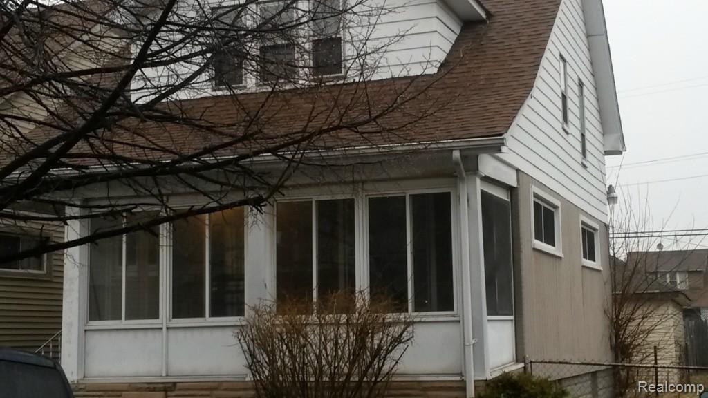 81 Pine Street River Rouge, MI 48218 - Photo 2 of 7 river rouge 054.jpg