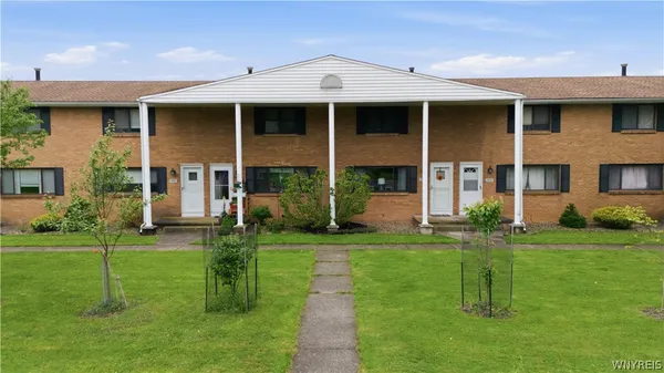 $174,999 | 1717 Orchard Park Road, West Seneca, NY 14224