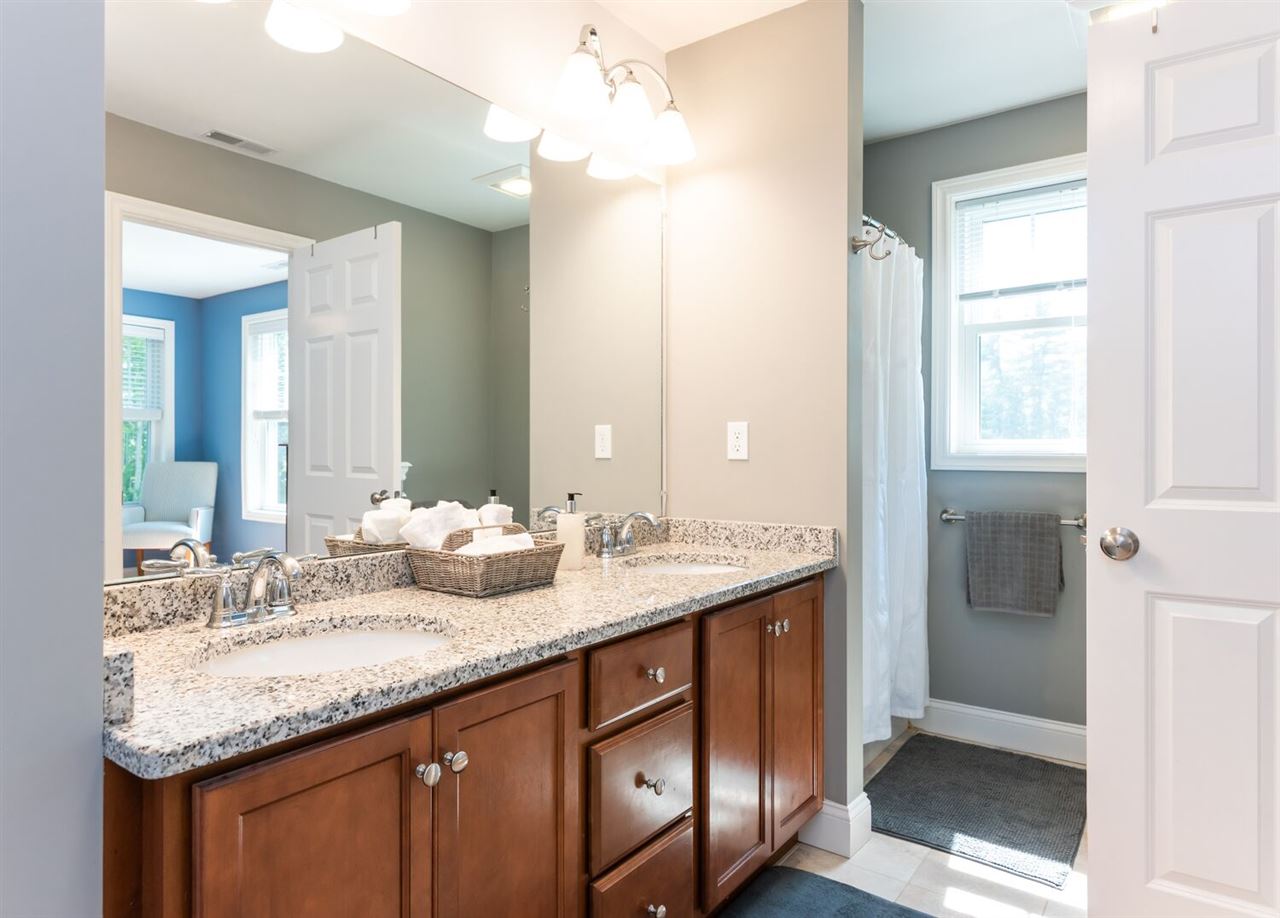 17 Groton Road Nashua, NH 03062 - Photo 25 of 40 Gallery Image 25