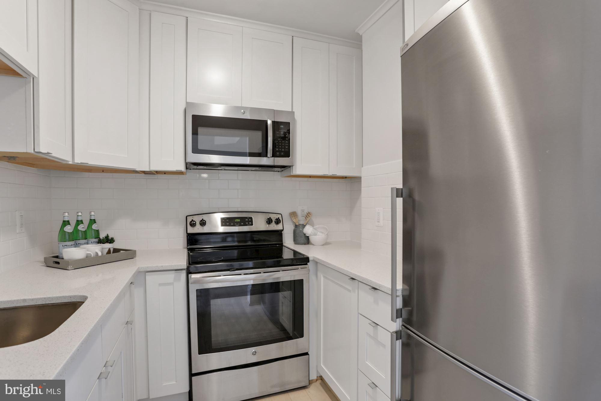 1451 Park Road Northwest, Unit 513 Washington, DC 20010 - Photo 13 of 28 Kitchen