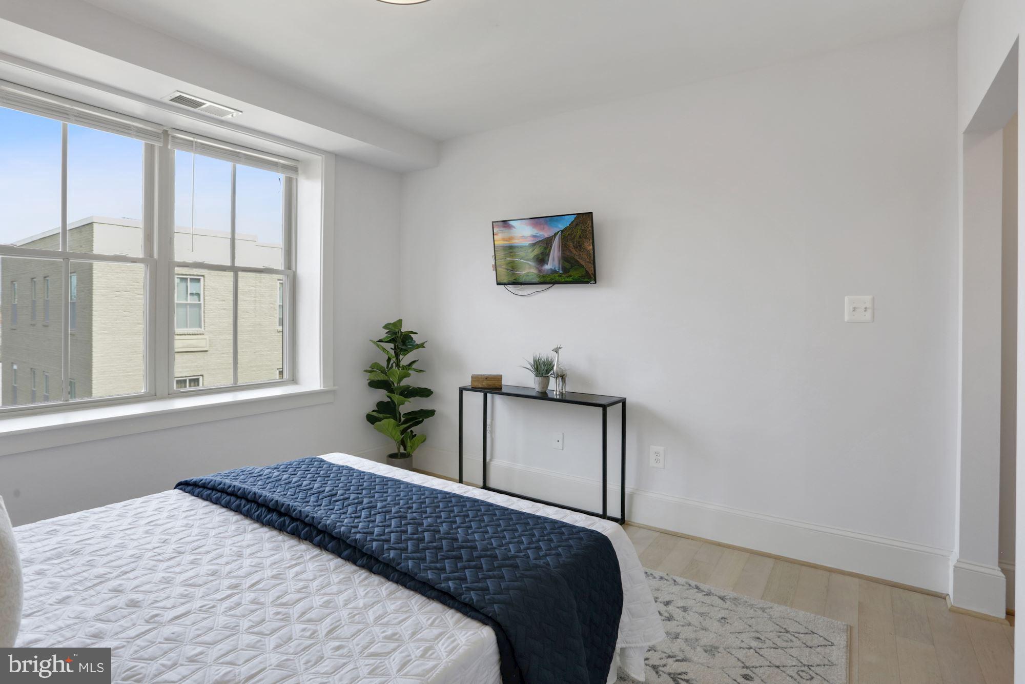 1451 Park Road Northwest, Unit 513 Washington, DC 20010 - Photo 26 of 28 Bedroom 2