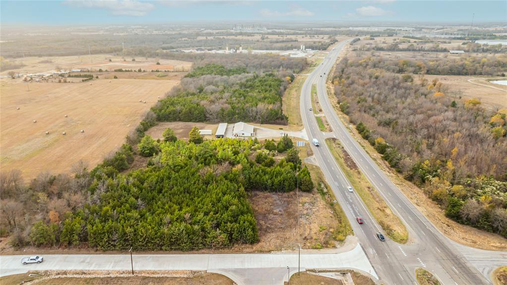 725 Southwest Loop 286 Paris, TX 75460 - Photo 16 of 21 a view of beach and ocean