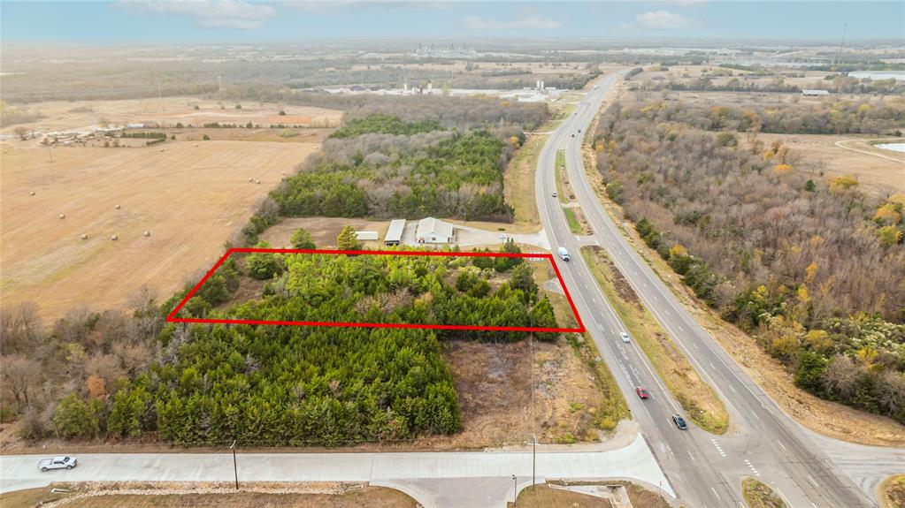 725 Southwest Loop 286 Paris, TX 75460 - Photo 17 of 21 a view of beach and ocean