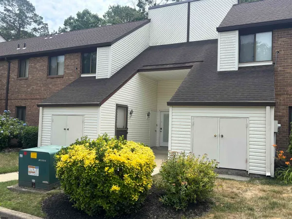 $205,000 | 18 Country Magnolia Lane, Unit M, Egg Harbor Township, NJ 08234