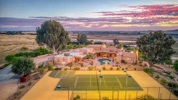 $4,500,000 | 15516 North Friant Road, Friant, CA 93626