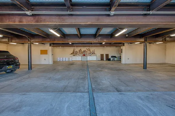 $4,500,000 | 15516 North Friant Road, Friant, CA 93626