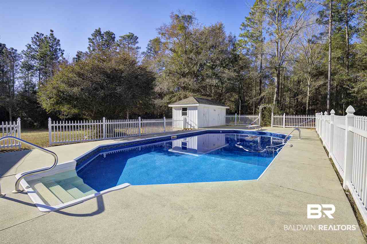14811 Timber Ridge Drive Loxley, AL 36551 - Photo 37 of 50 Picket Fenced Patio Area
