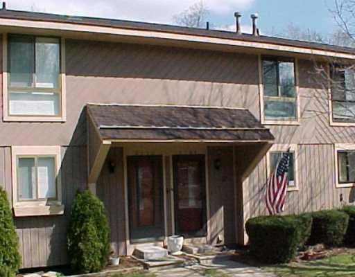 3168 Laurel Ridge Circle Bridgeville, PA 15017 - Photo 1 of 8 Exterior Front.