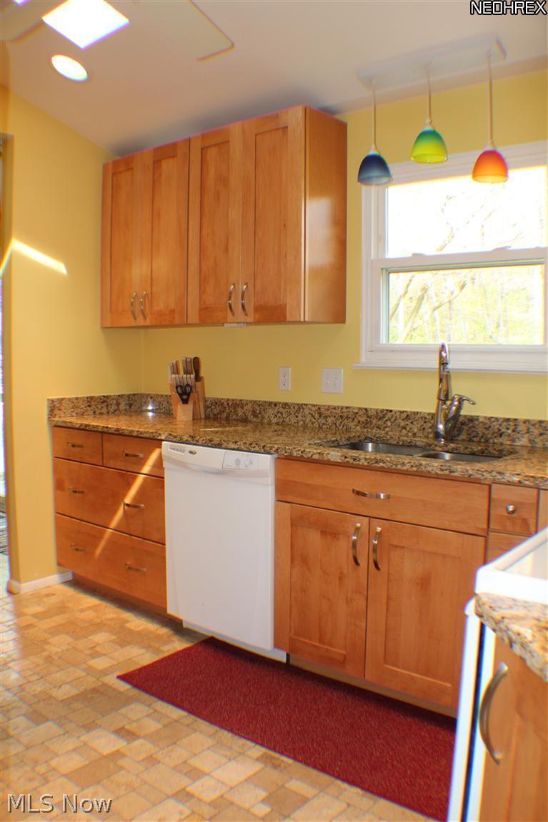 237 Spring Creek Road Northfield, OH 44067 - Photo 11 of 24