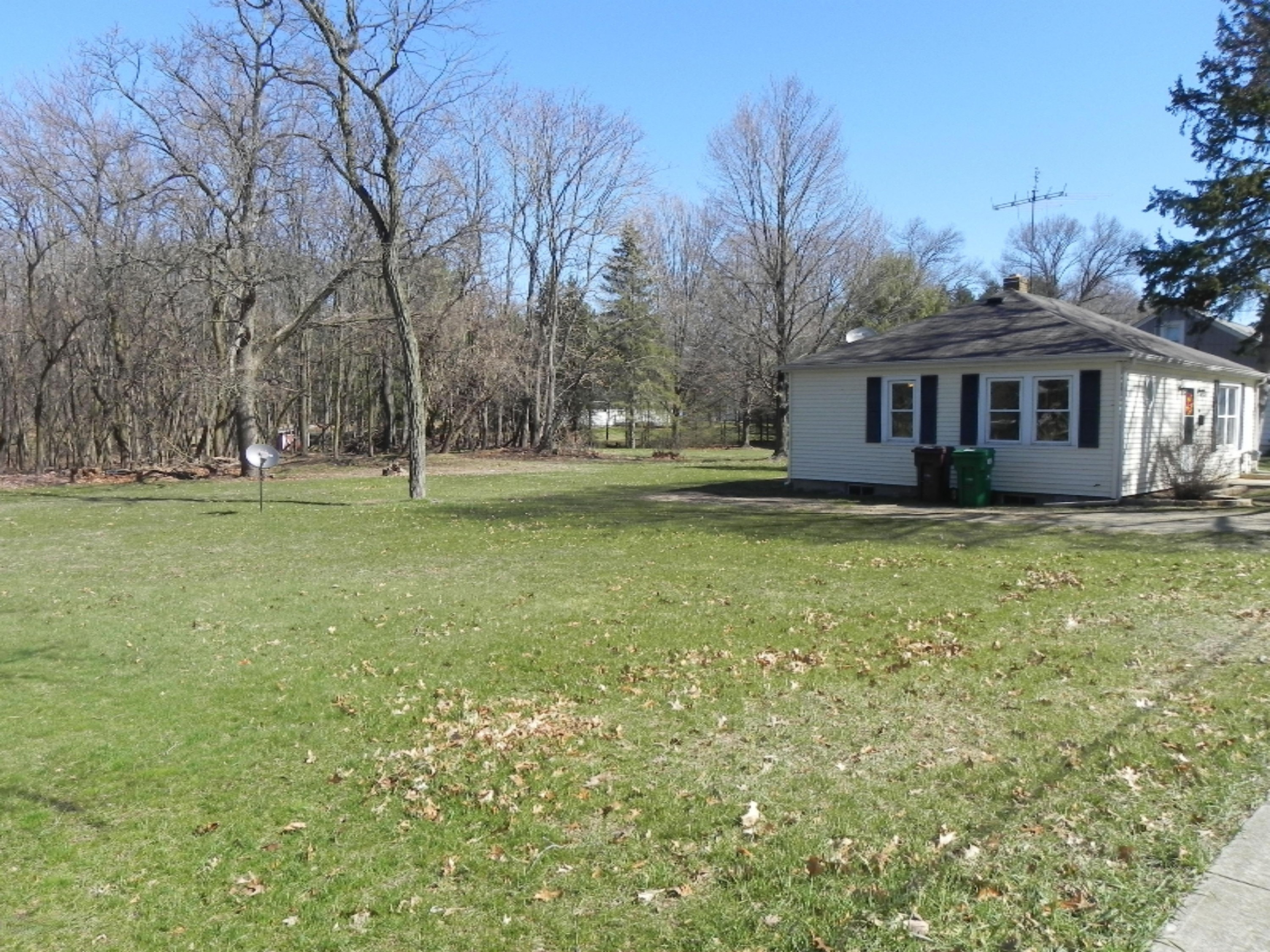 406 West St Marys Street Decatur, MI 49045 - Photo 13 of 13 DSCN4819