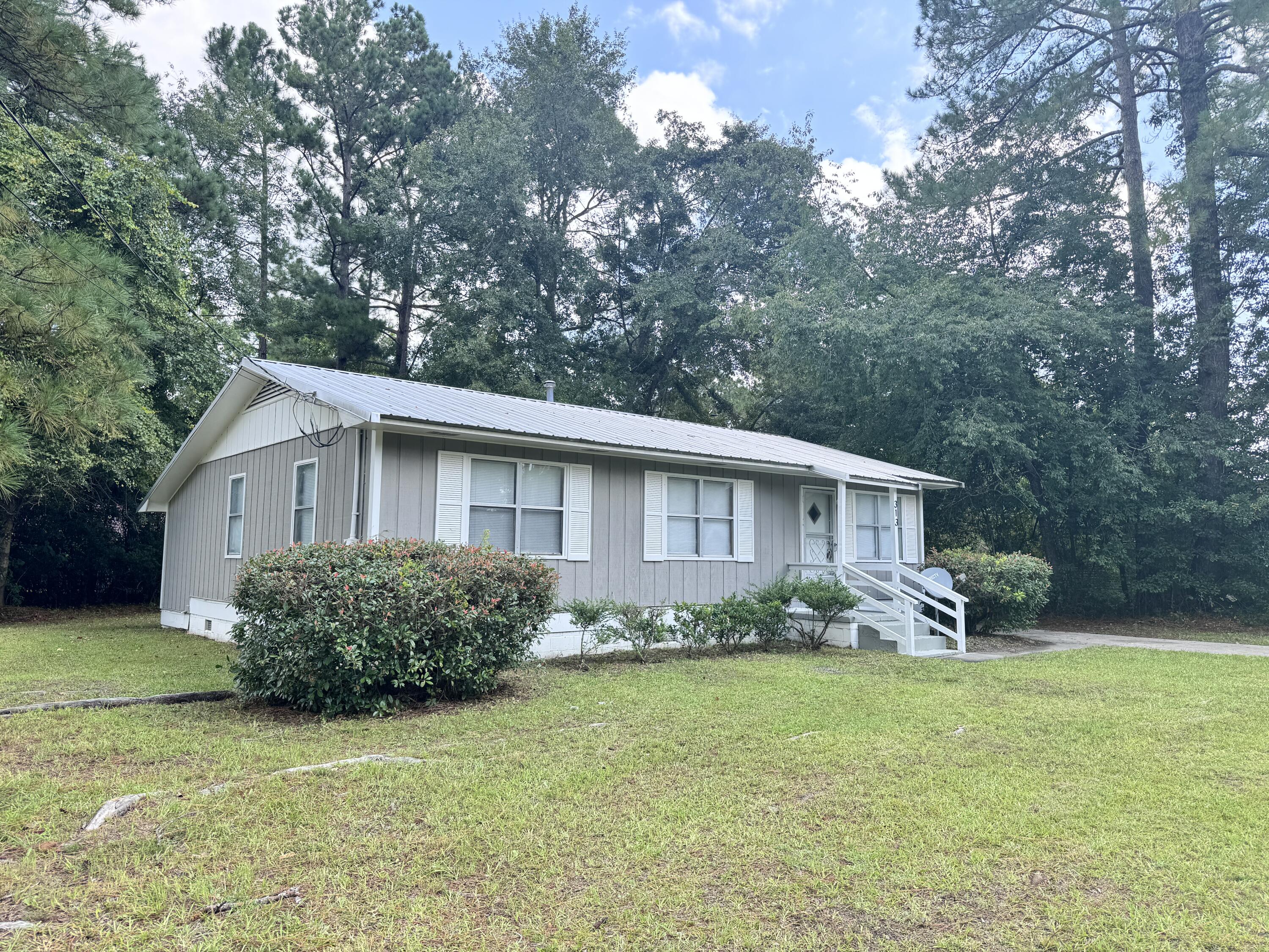 313 Pine Needle Road Walterboro, SC 29488 - Photo 2 of 23 313 Pine Needle Road