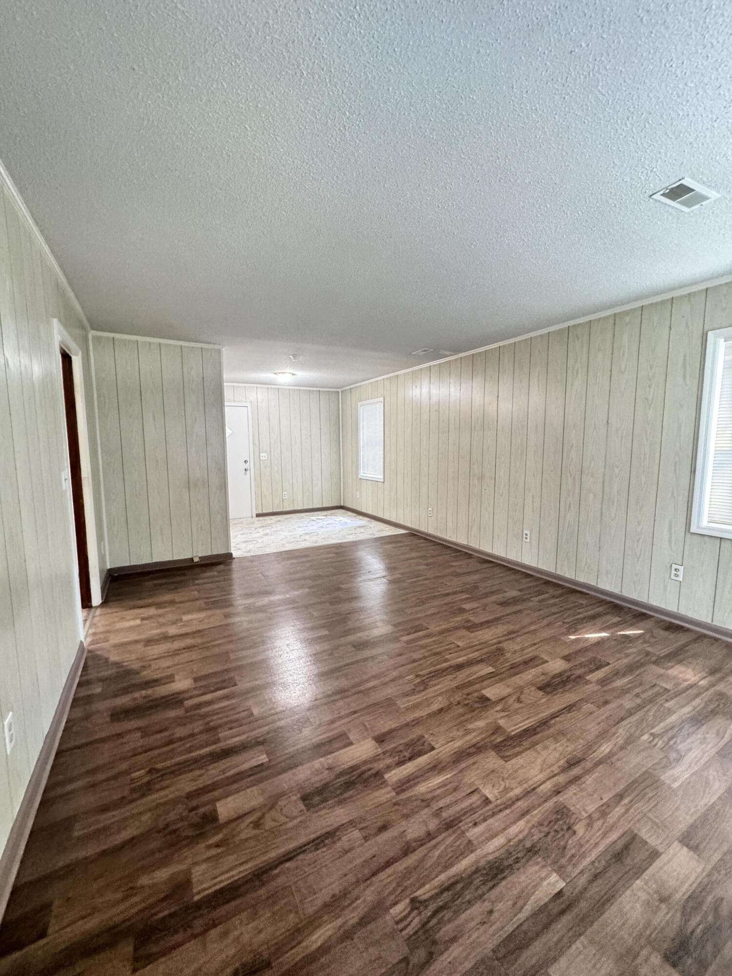 313 Pine Needle Road Walterboro, SC 29488 - Photo 4 of 23 313 Pine Needle Road