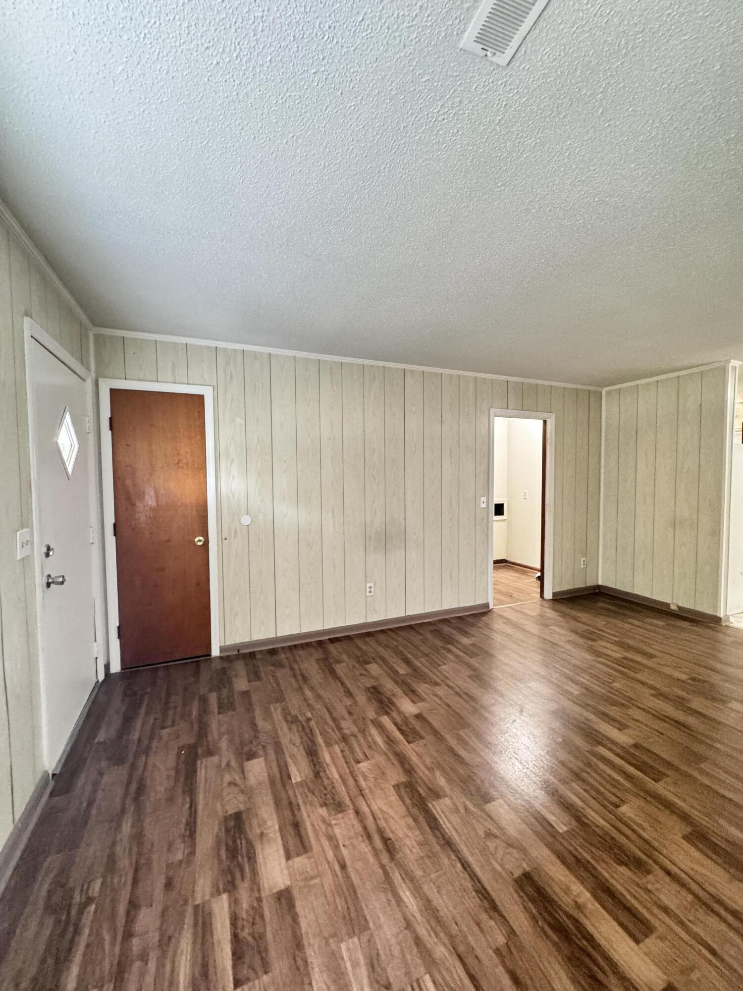 313 Pine Needle Road Walterboro, SC 29488 - Photo 6 of 23 313 Pine Needle Road