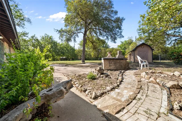 $432,500 | 1105 East Applegate Drive, Austin, TX 78753