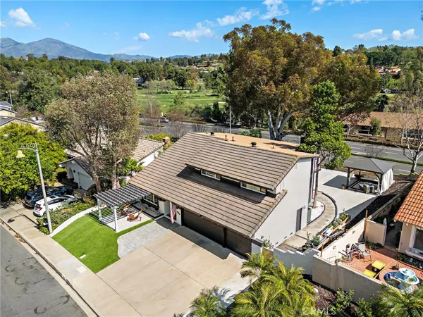 $1,599,000 | 23752 Lagarto, Mission Viejo, CA 92691
