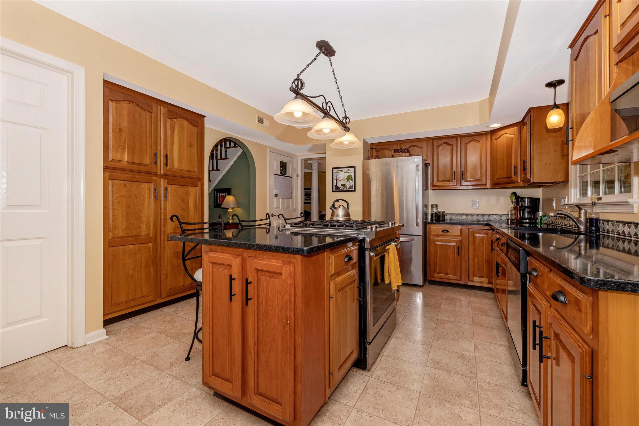 2213 Banner Hill Road Frederick, MD 21702 - Photo 12 of 58 Updated lighting and fixtures ...