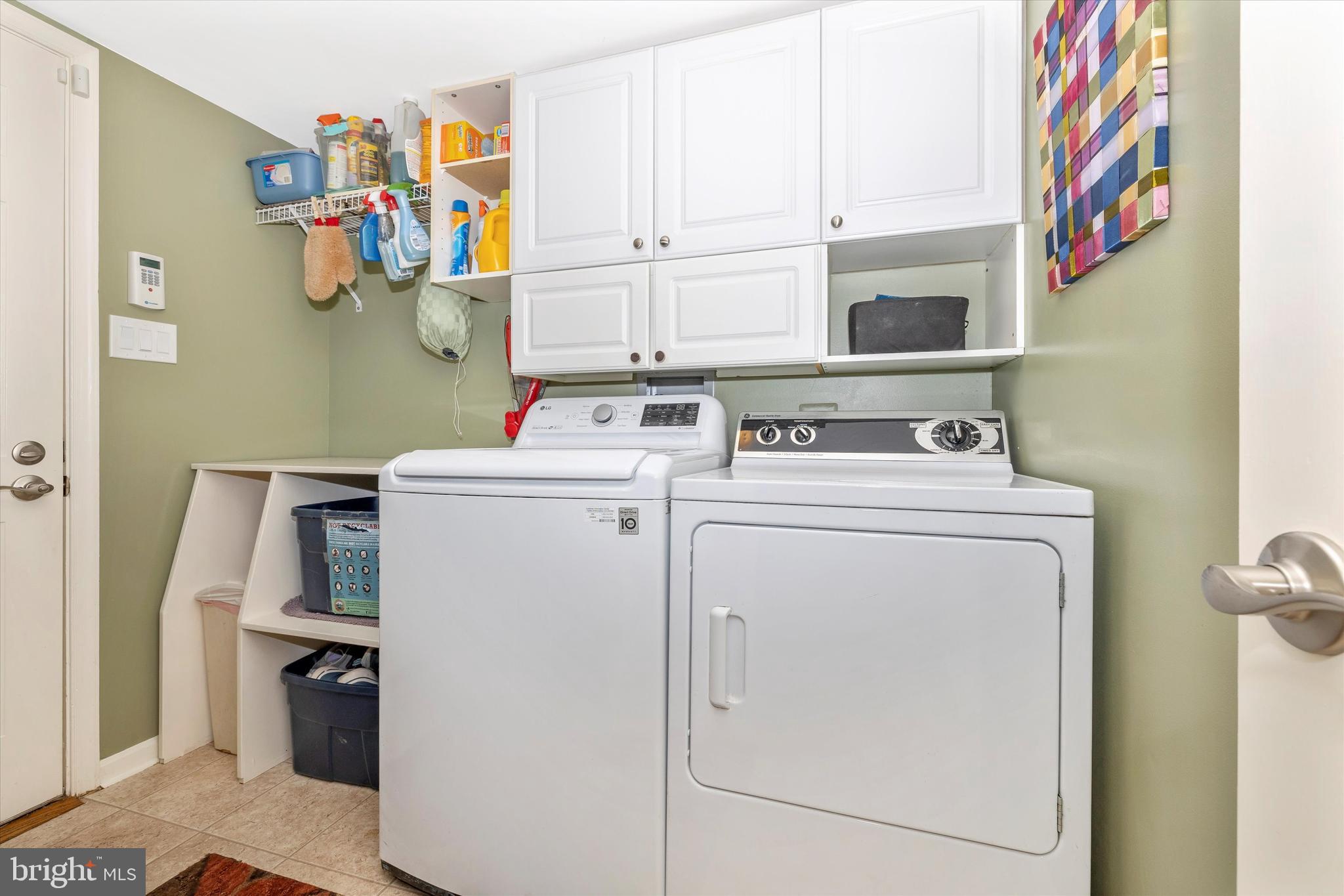 2213 Banner Hill Road Frederick, MD 21702 - Photo 19 of 58 The main floor laundry is so functional.