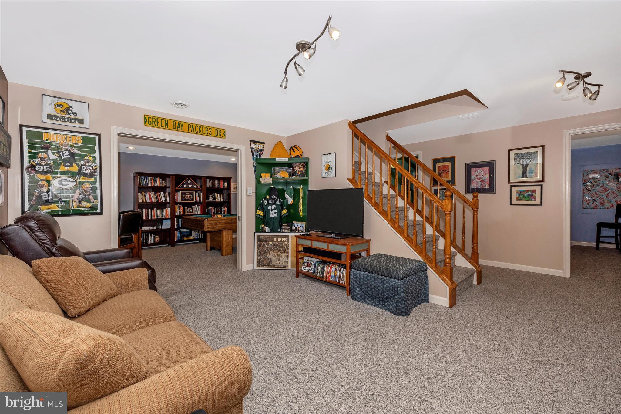 2213 Banner Hill Road Frederick, MD 21702 - Photo 33 of 58 With a great flow between areas ...