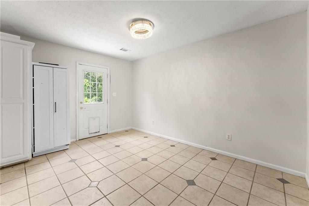 4516 Nohl Ridge Lane Flowery Branch, GA 30542 - Photo 14 of 36