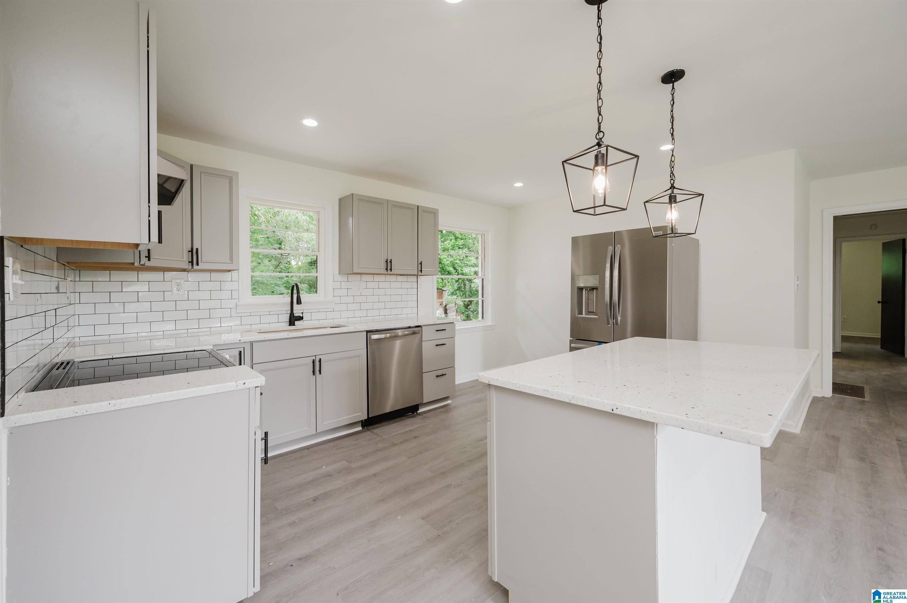 201 Sun Valley Road Birmingham, AL 35215 - Photo 11 of 34