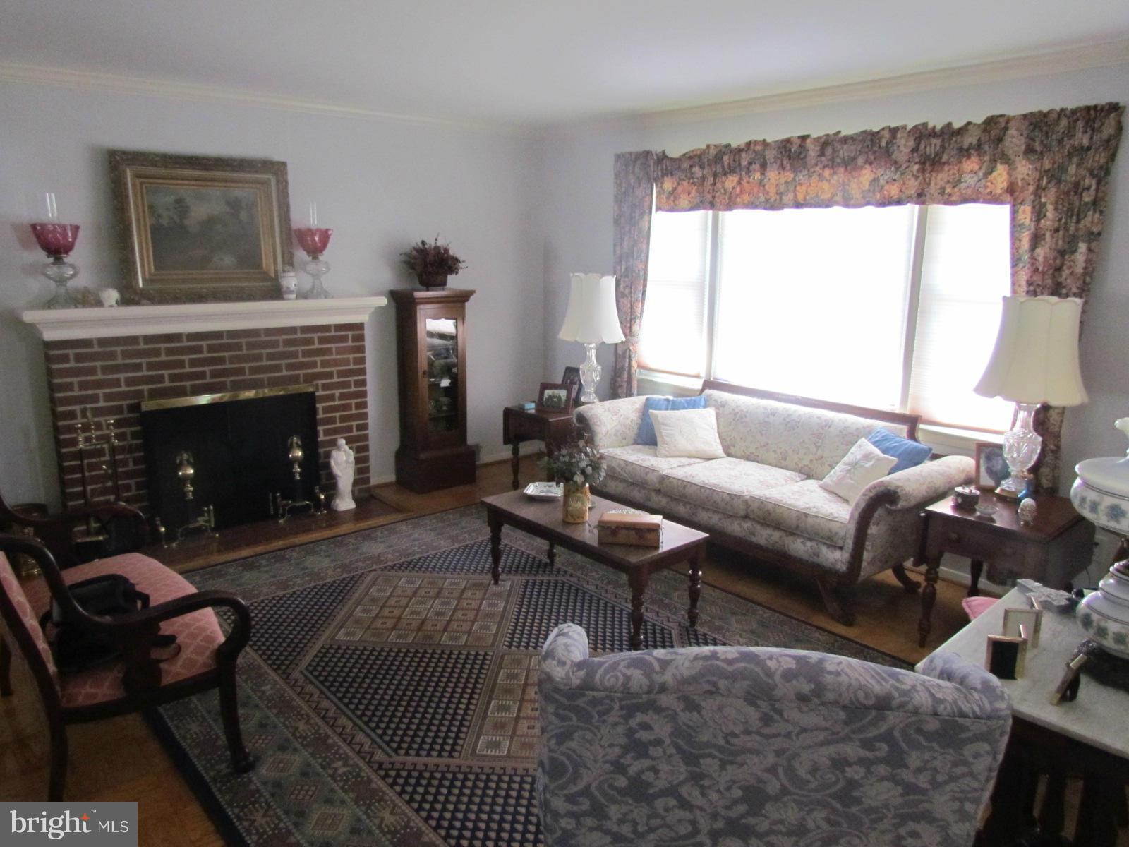 5208 Columbia Road Springfield, VA 22151 - Photo 2 of 22 Bay Window looking to Street