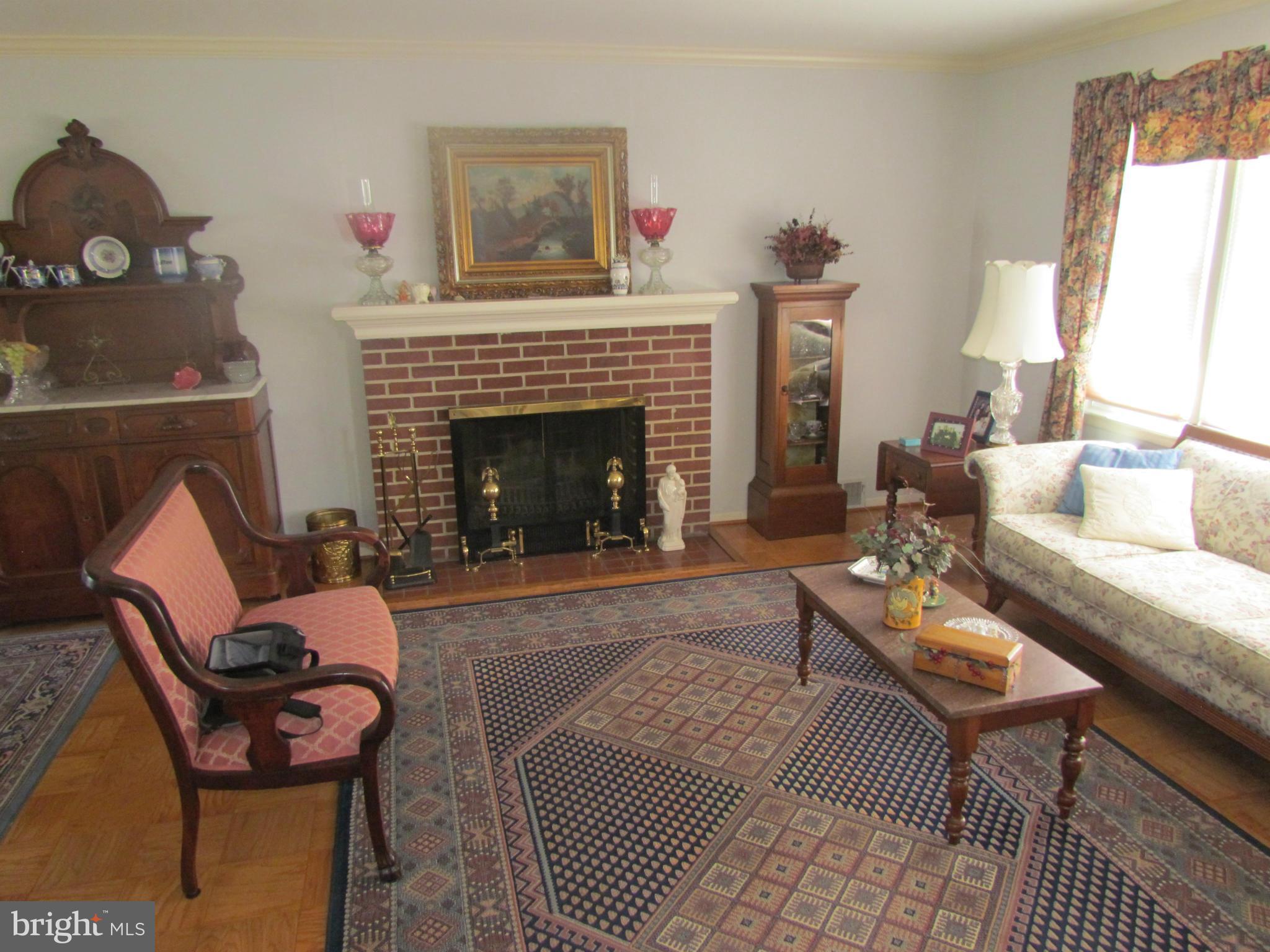 5208 Columbia Road Springfield, VA 22151 - Photo 3 of 22 Homey Living Room Fireplace