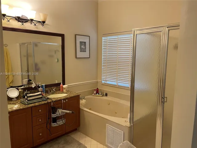 $5,200 | 4192 Laurel Ridge Circle, Unit 4192, Weston, FL 33331