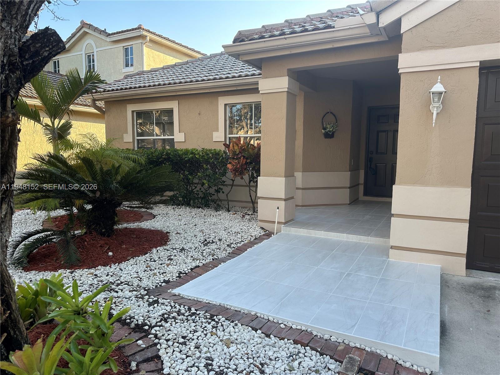 4192 Laurel Ridge Circle, Unit 4192 Weston, FL 33331 - Photo 3 of 33